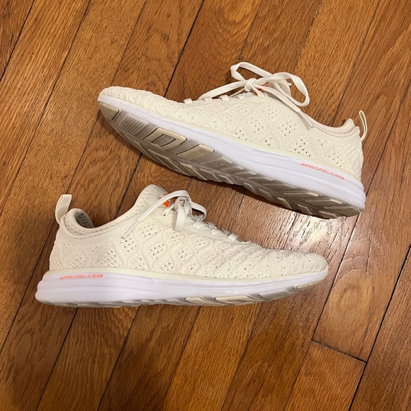 APL Techloom Phantom Sneakers - Picture 4 of 8